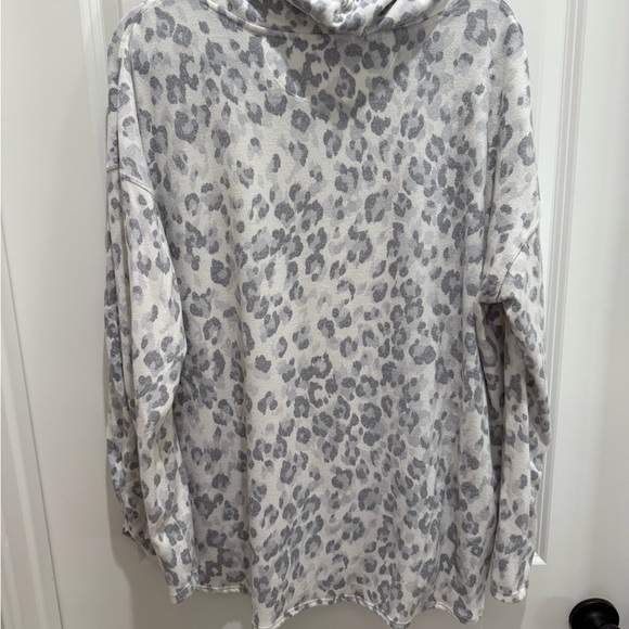 Calvin Klein White and Gray Patterned Hoodie - Picture 2 of 5